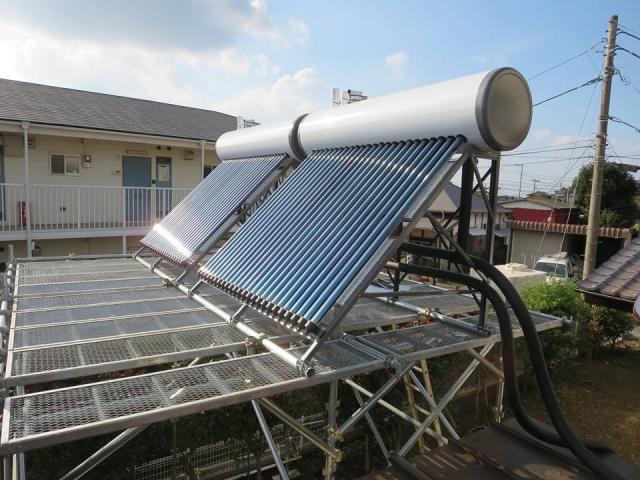 真空管式太陽熱温水システム